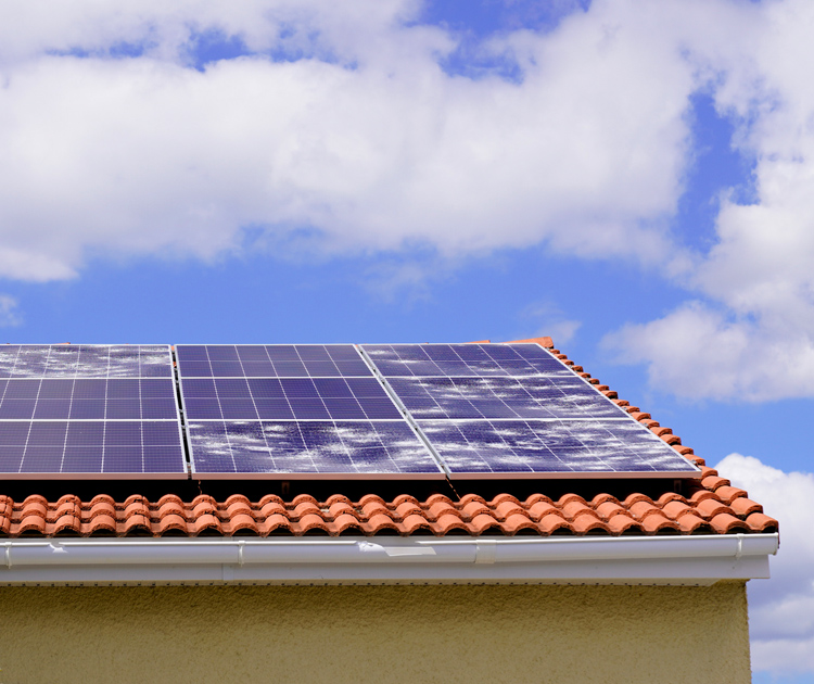 pannelli solari danneggiati da grandine_hm